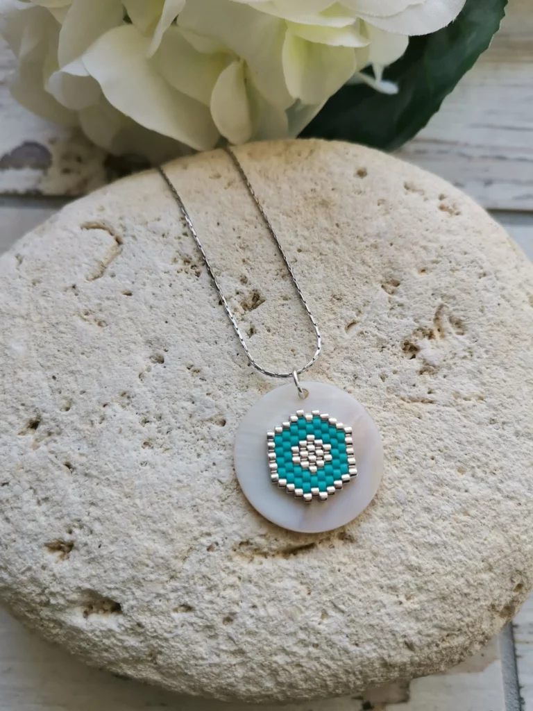 Collier nid d'abeille argent et turquoise-min
