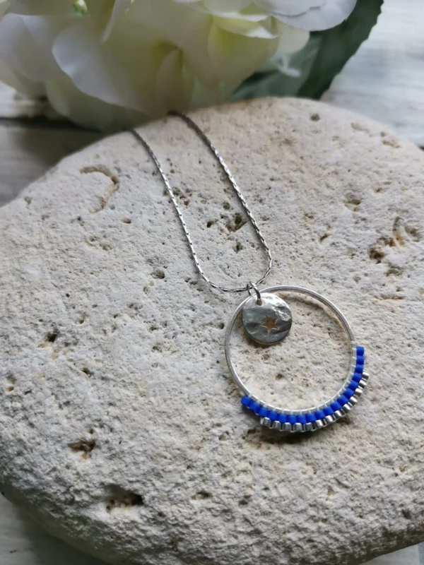 Collier pendentif anneau Miyuki tissé | acier inoxydable – Image 5